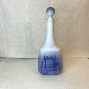 Vintage Royal Copenhagen Porcelain Decanter a Blue & White w/ Stopper.